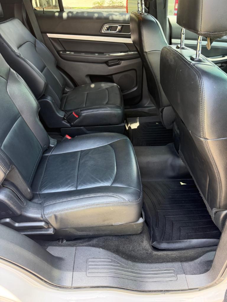 2017 Ford Explorer XLT - Photo 9